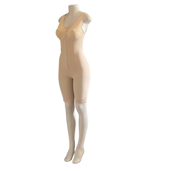 Advanced Support Sculpted Nude Bodysuit - Targeted Compression • Built-In Bra - Picture 5 of 9